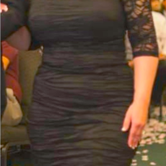 Alex Evenings fitted black sequin lace gown, slight fishtail train, 16 worn once - Picture 3 of 6